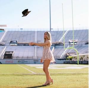 Meet your Posher, Hope